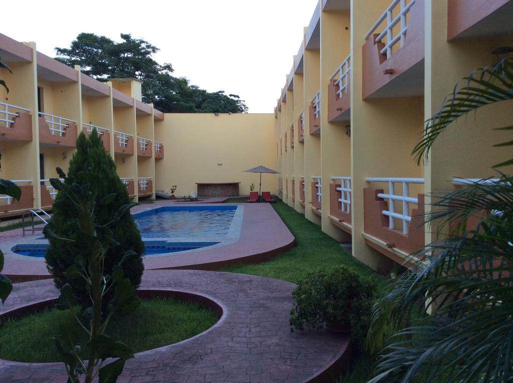 Hotel La Media Luna Inn Huejutla de Reyes Ngoại thất bức ảnh